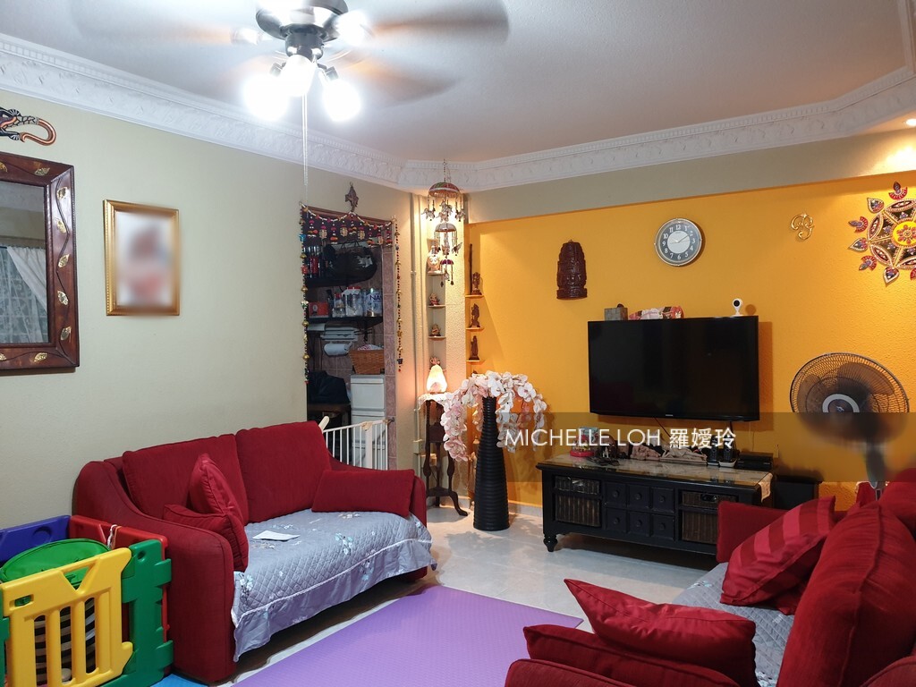 Yishun Street 22 thumbnail photo